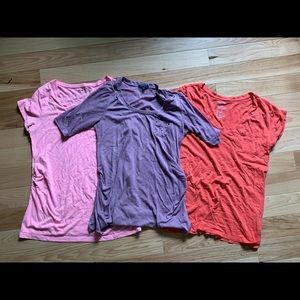 Gap maternity tshirt bundle